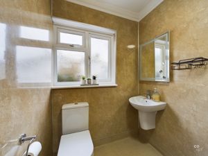 bathroom - click for photo gallery